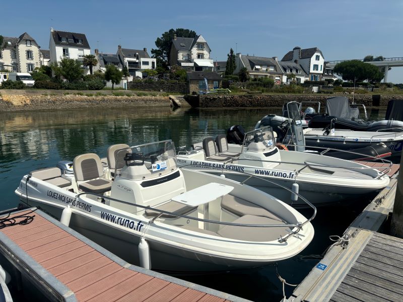 Location bateau sans permis Cap Camarat 4.7 CC